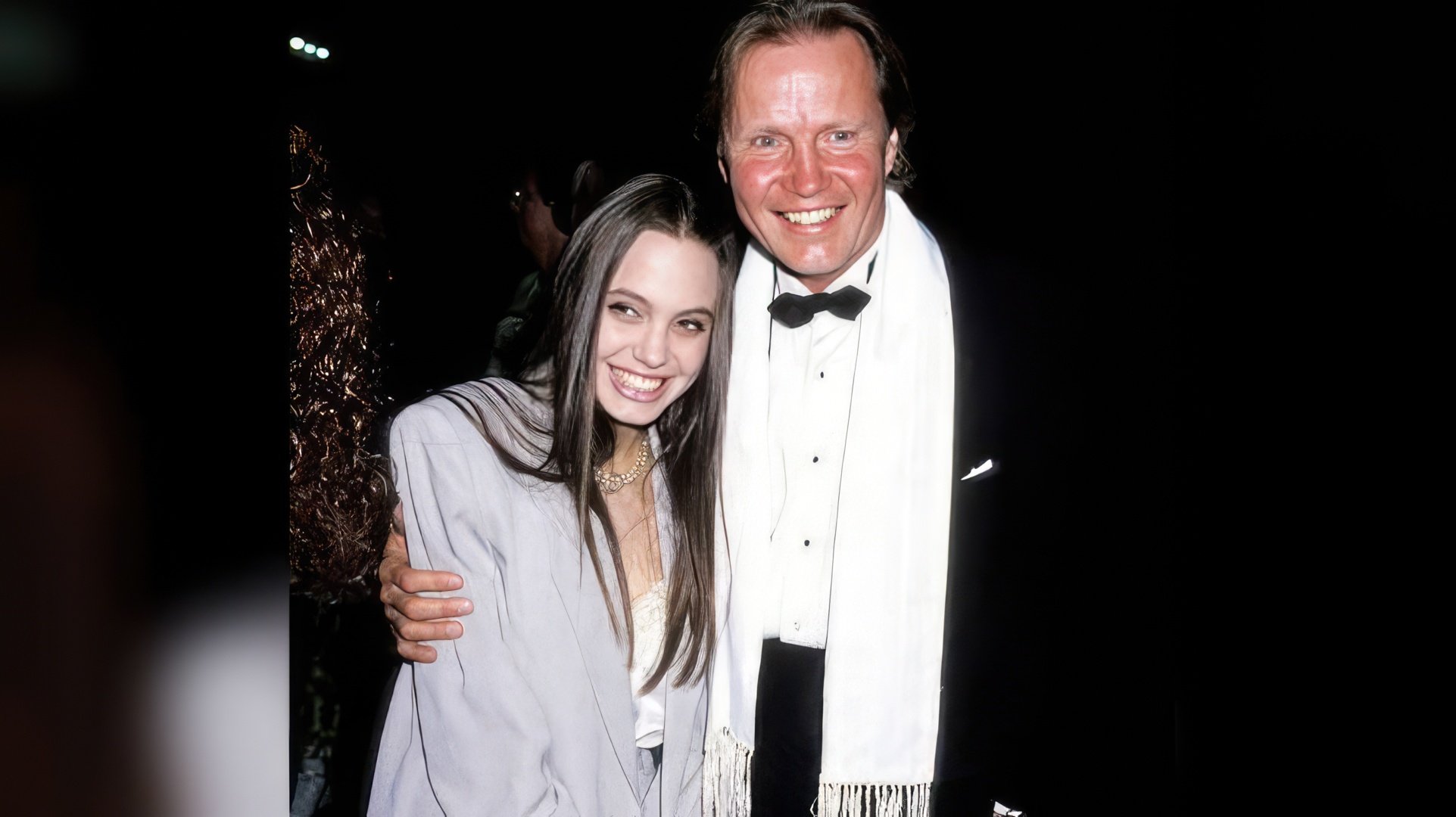 Jolie hasn't spoken to her father in years